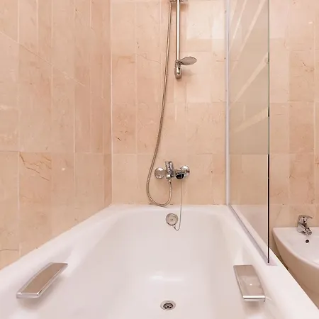 Apartman Bhost - Colon